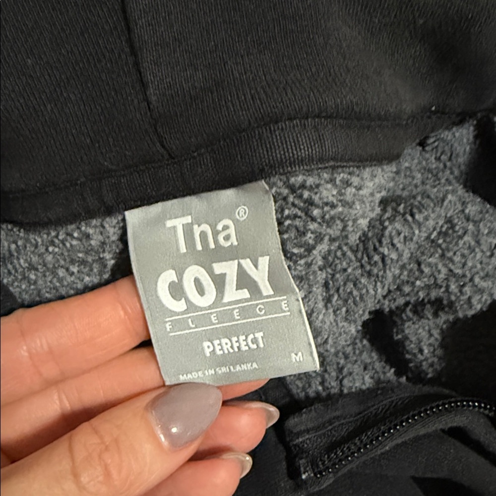 TNA Cozy Fleece Perfect Zip Hoodie Sweatshirt in Gd Black Onyx - Picture 6 of 6